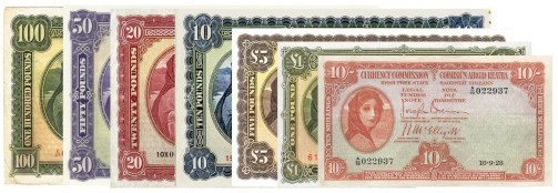 Modern Irish Banknotes 1928-2000 - The Old Currency Exchange, Dublin, Ireland.