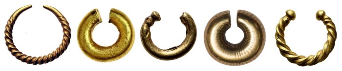 Gold pennanular rings (Celtic Ring Money)